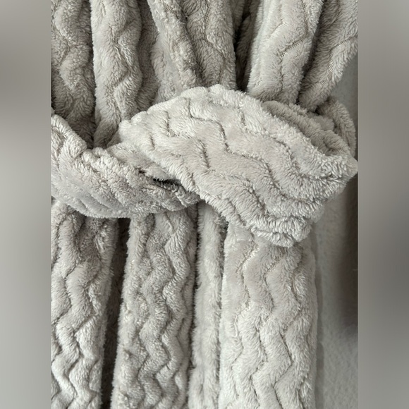 NATORI PLUSH GEO ROBE one size - Picture 10 of 13